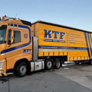 KTF Harlingen; VOLVO FH4 GLOBETROTTER 6X2 TWIN STEER SEMI WITH CURTAIN - 3 AXLE