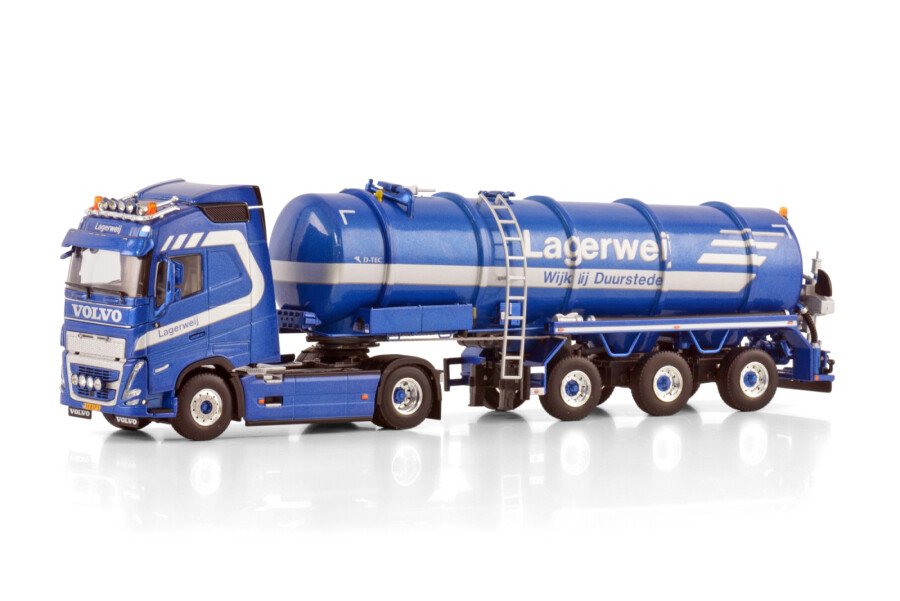Lagerweij; VOLVO FH5 GLOBETROTTER 4X2 VACUUM TANK TRAILER - 3 AXLE