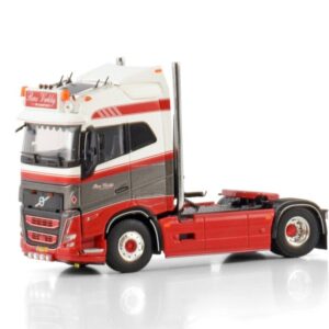 Rens Verkleij; VOLVO FH5 GLOBETROTTER 4X2