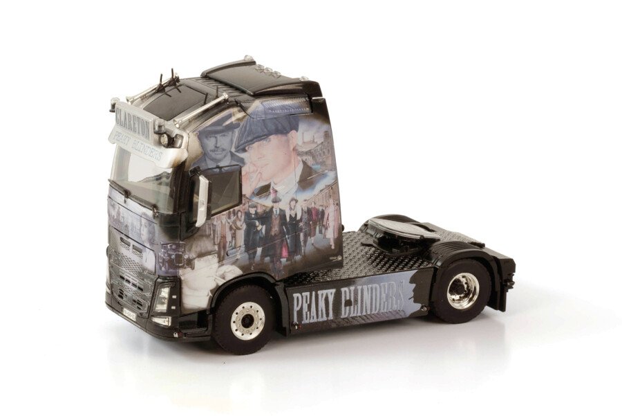 Clareton; VOLVO FH4 GLOBETROTTER XXL 4X2