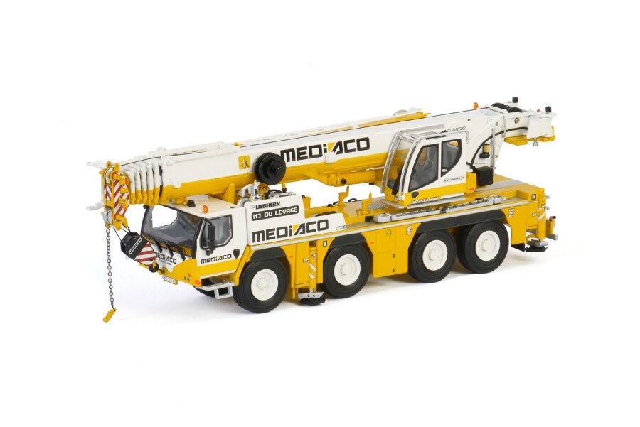 Mediaco; LIEBHERR LTM 1090-4.2